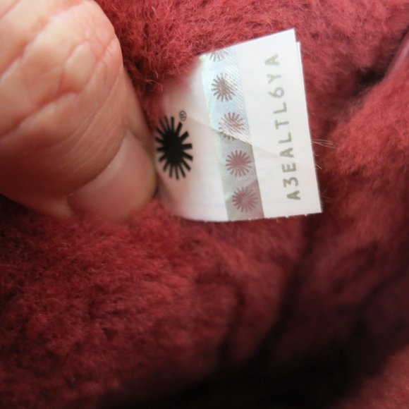 UGG Bailey Bow II Timeless Red Suede Fur Boots NEW IN BOX - Picture 6 of 6